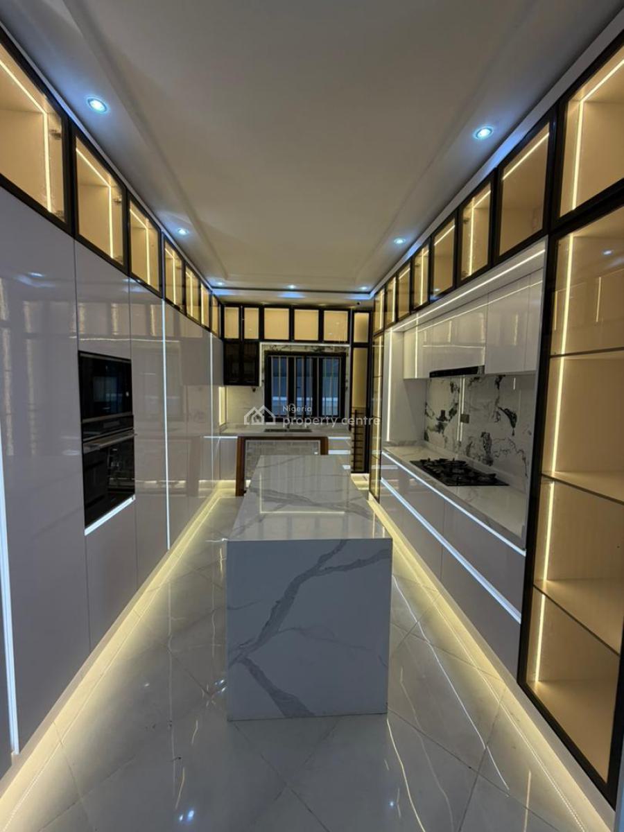 Contemporary Luxury Spacious 6 Bedroom Duplex with with Cinema, Gym, Lekki Phase 1, Lekki, Lagos, Detached Duplex for Sale