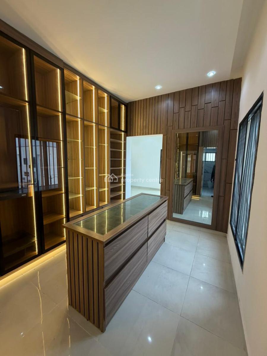Contemporary Luxury Spacious 6 Bedroom Duplex with with Cinema, Gym, Lekki Phase 1, Lekki, Lagos, Detached Duplex for Sale