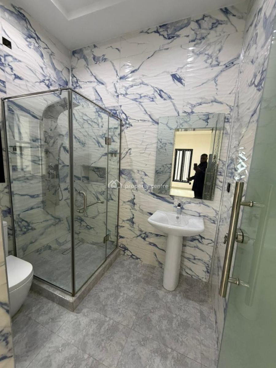 Contemporary Luxury Spacious 6 Bedroom Duplex with with Cinema, Gym, Lekki Phase 1, Lekki, Lagos, Detached Duplex for Sale