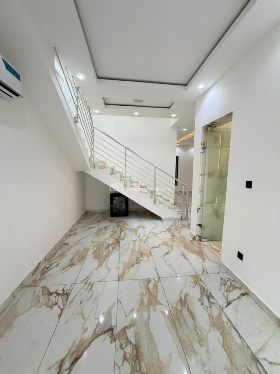 Contemporary Luxury Spacious 6 Bedroom Duplex with with Cinema, Gym, Lekki Phase 1, Lekki, Lagos, Detached Duplex for Sale