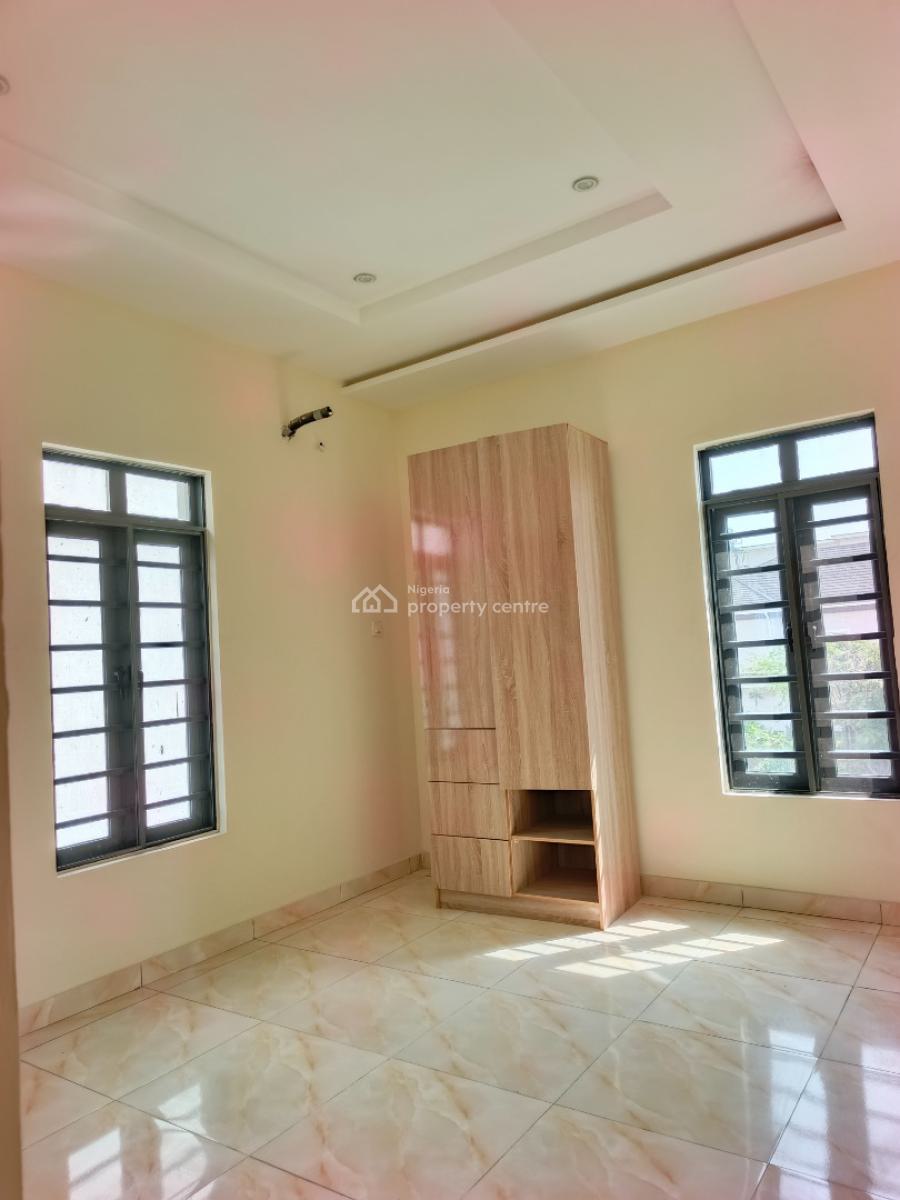 Smart 1 Room Self-contained Upstairs in Good Estate with Access Code, in Estate at Alpha Beach Road, Lekki Lagos., Lekki Expressway, Lekki, Lagos, Self Contain (single Rooms) for Rent