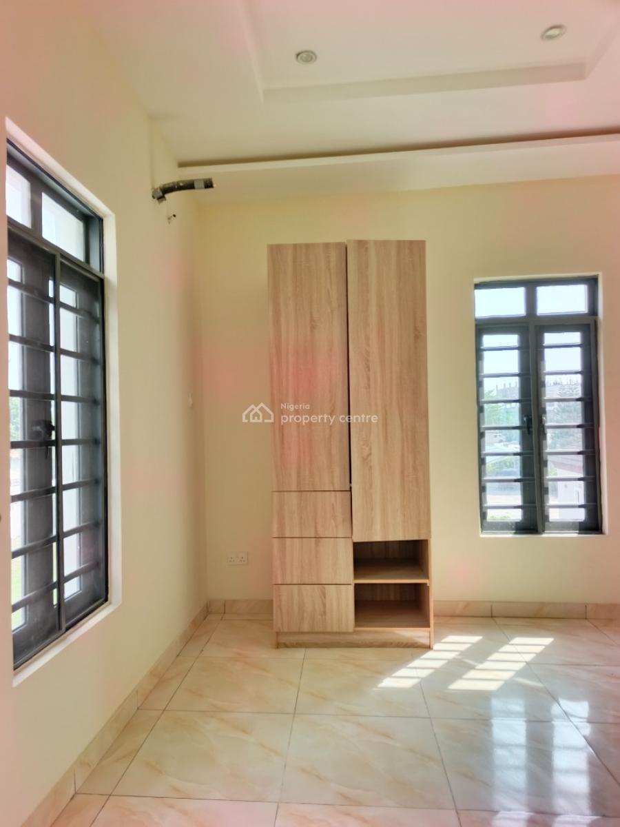 Smart 1 Room Self-contained Upstairs in Good Estate with Access Code, in Estate at Alpha Beach Road, Lekki Lagos., Lekki Expressway, Lekki, Lagos, Self Contain (single Rooms) for Rent