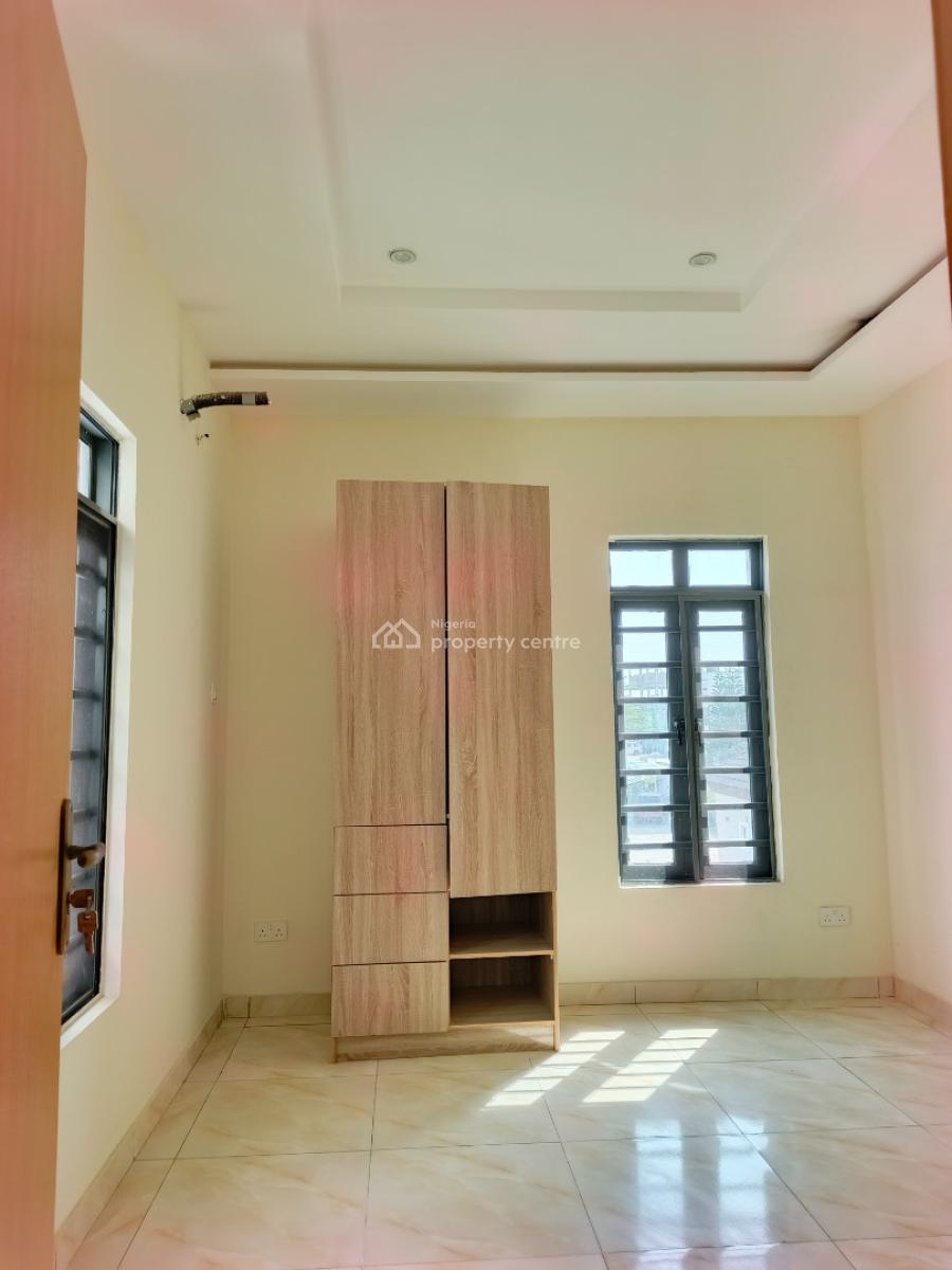 Smart 1 Room Self-contained Upstairs in Good Estate with Access Code, in Estate at Alpha Beach Road, Lekki Lagos., Lekki Expressway, Lekki, Lagos, Self Contain (single Rooms) for Rent