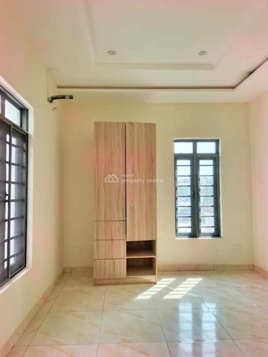 Smart 1 Room Self-contained Upstairs in Good Estate with Access Code, in Estate at Alpha Beach Road, Lekki Lagos., Lekki Expressway, Lekki, Lagos, Self Contain (single Rooms) for Rent