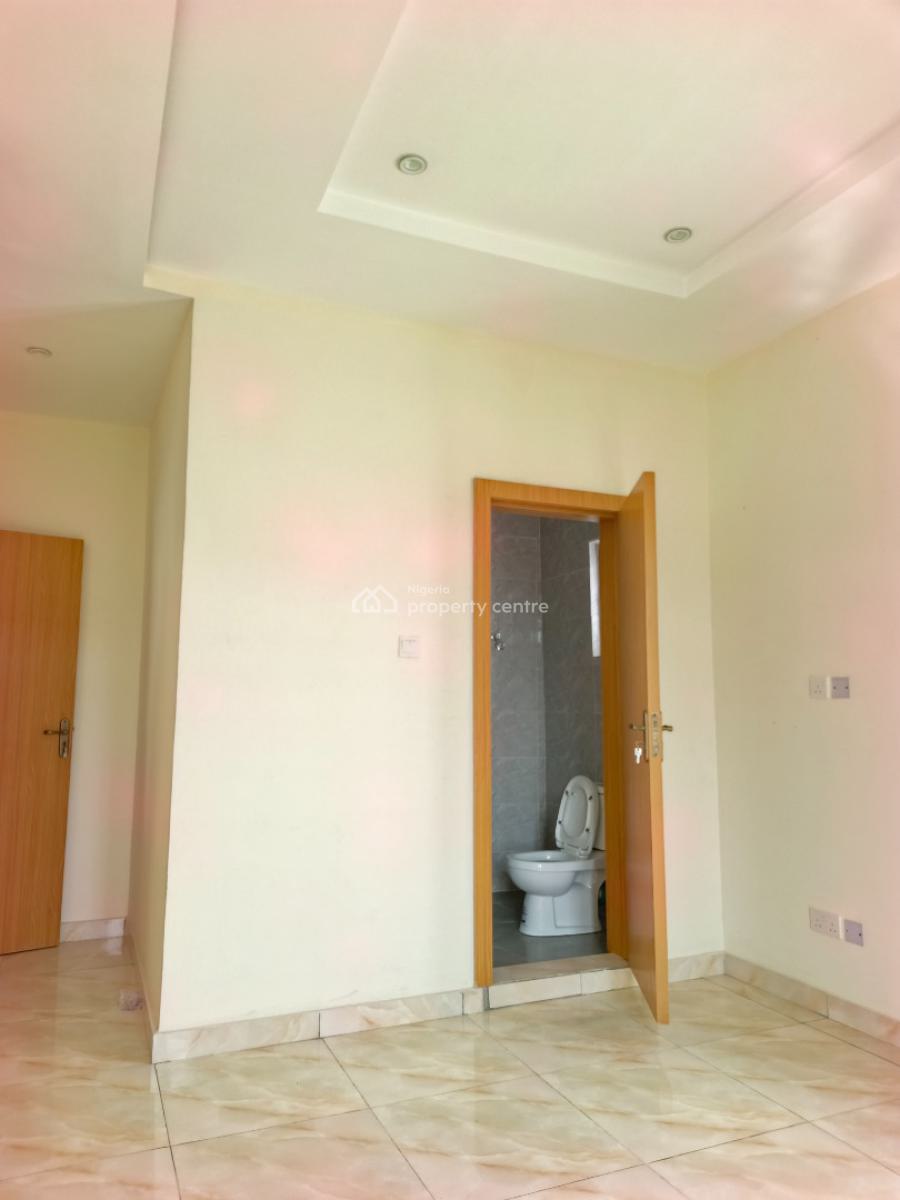 Smart 1 Room Self-contained Upstairs in Good Estate with Access Code, in Estate at Alpha Beach Road, Lekki Lagos., Lekki Expressway, Lekki, Lagos, Self Contain (single Rooms) for Rent