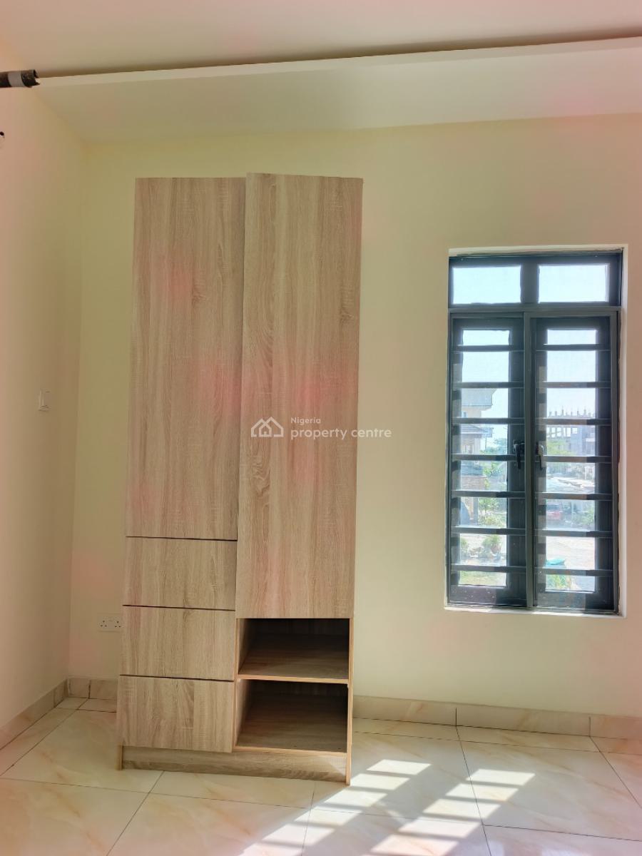 Smart 1 Room Self-contained Upstairs in Good Estate with Access Code, in Estate at Alpha Beach Road, Lekki Lagos., Lekki Expressway, Lekki, Lagos, Self Contain (single Rooms) for Rent