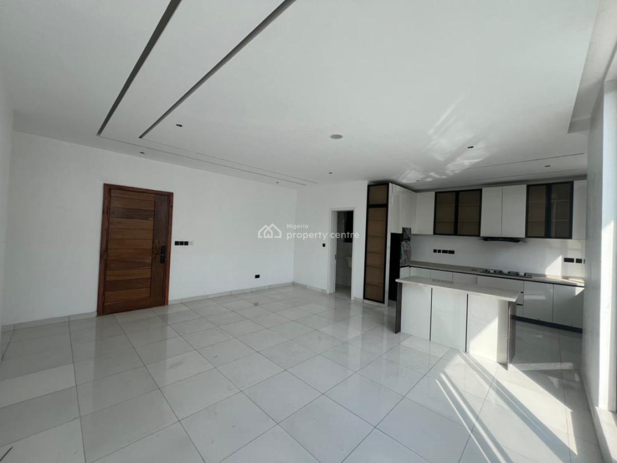 2 Bedroom Apartment, Right Hand Side, Lekki Phase 1, Lekki, Lagos, Flat / Apartment for Sale