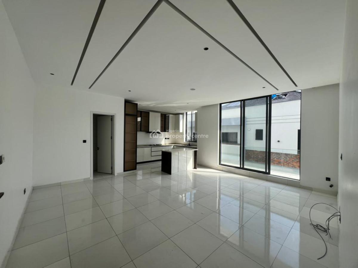 2 Bedroom Apartment, Right Hand Side, Lekki Phase 1, Lekki, Lagos, Flat / Apartment for Sale