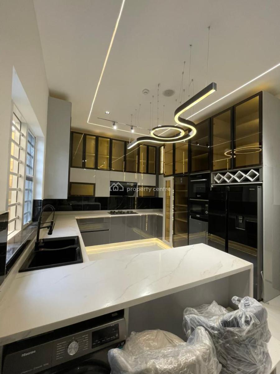 5 Bedroom Fully Detached with Swimming Pool, Cinema and Bq, Lekki Phase 1, Lekki, Lagos, Flat / Apartment for Sale