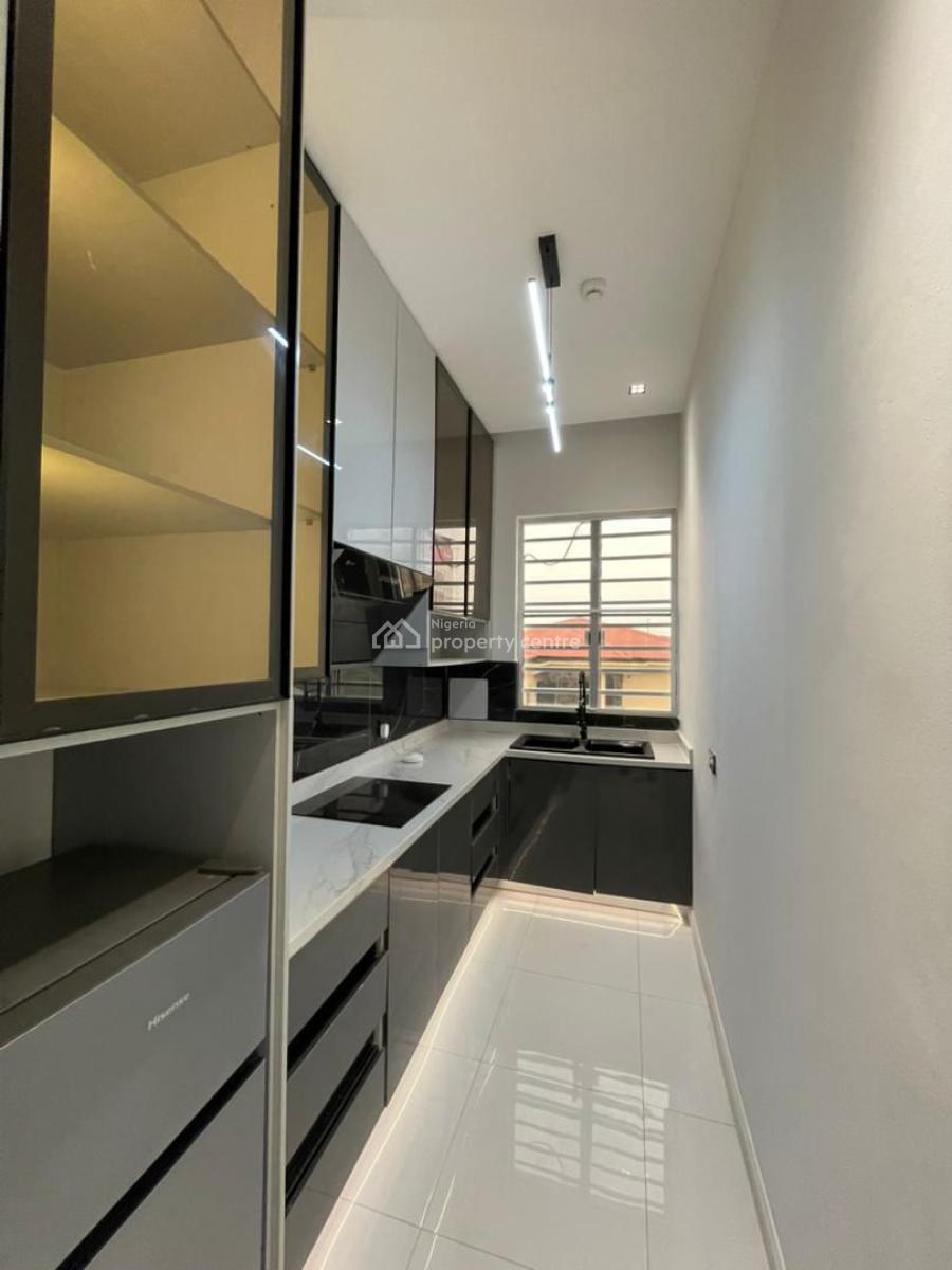 5 Bedroom Fully Detached with Swimming Pool, Cinema and Bq, Lekki Phase 1, Lekki, Lagos, Flat / Apartment for Sale