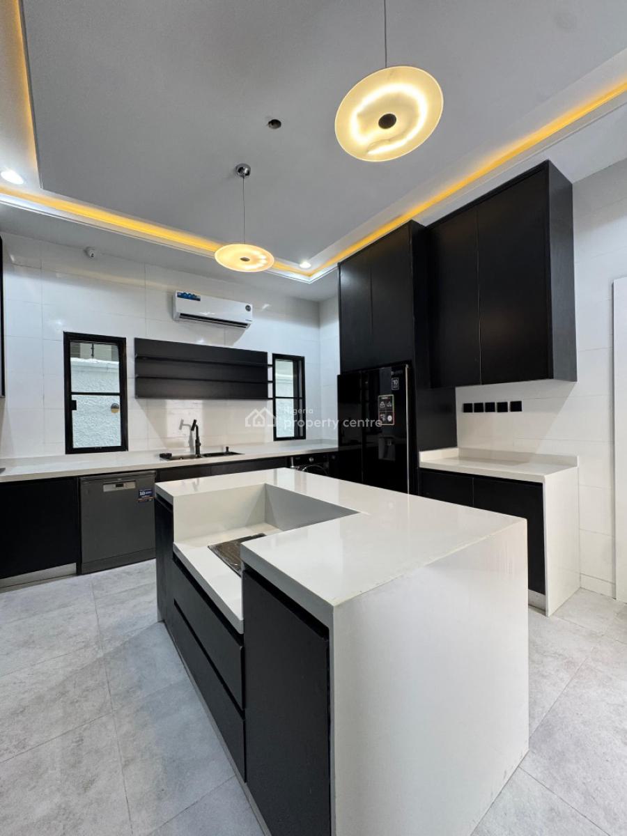 Gorgeous 4 Bedroom Duplex with a Bq and a Pool, Lekki Phase 1, Lekki, Lagos, House for Sale