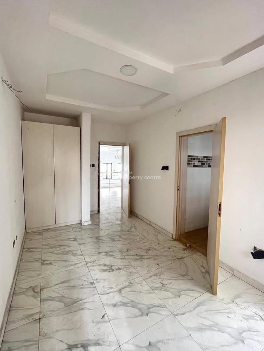 a Spacious Built 4 Bedroom Self Compound Terrace Duplex  on 2 Floors, Idado, Lekki, Lagos, Terraced Duplex for Sale