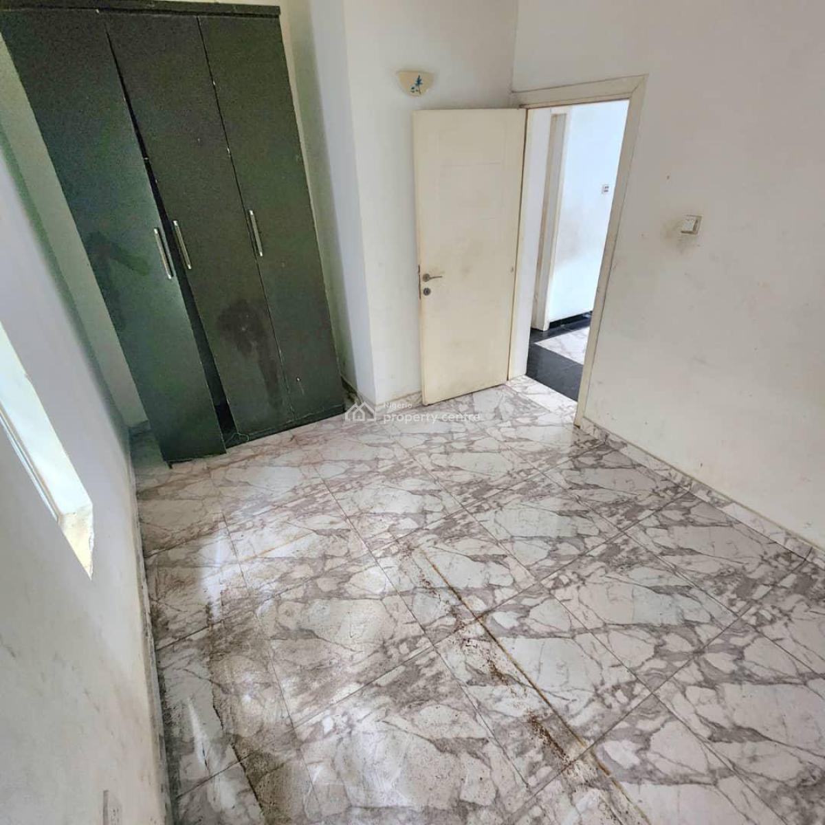 Fully Renovated Single Room, Ikota, Lekki Expressway, Lekki, Lagos, Flat / Apartment for Rent