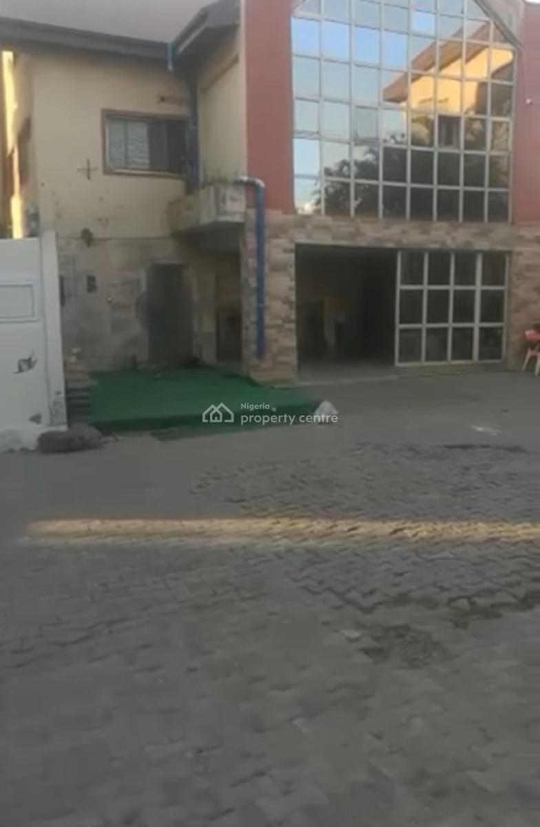Distress, 16 Bedroom, 4 Parlors, Stand Alone Duplex, 1256sqn, Cofo,, Garki 2( Tarred Rd, Garki, Abuja, Detached Duplex for Sale