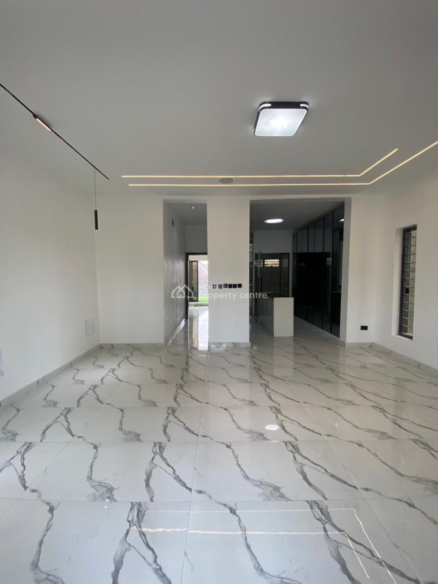 5 Bedroom Terrace Duplex with Bq and Swimming Pool, Osapa, Lekki, Lagos, Terraced Duplex for Sale