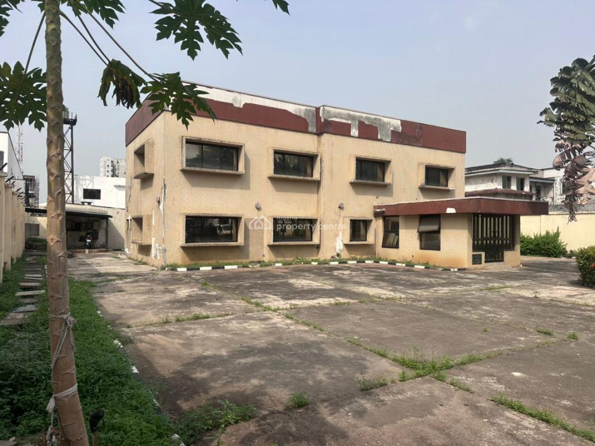 Lease --- Prime Commercial Property, Victoria Island (vi), Lagos, Office Space for Rent