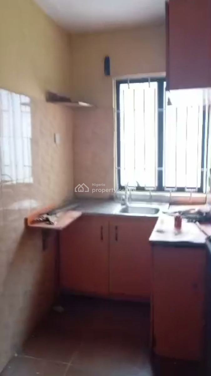 Portable 2 Bedroom Apartment, Mende, Maryland, Lagos, Flat / Apartment for Rent