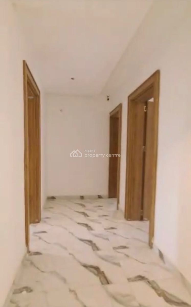 Luxury Modern 3 Bedroom En-suite Flat, News Engineering, Dawaki, Gwarinpa, Abuja, Block of Flats for Sale