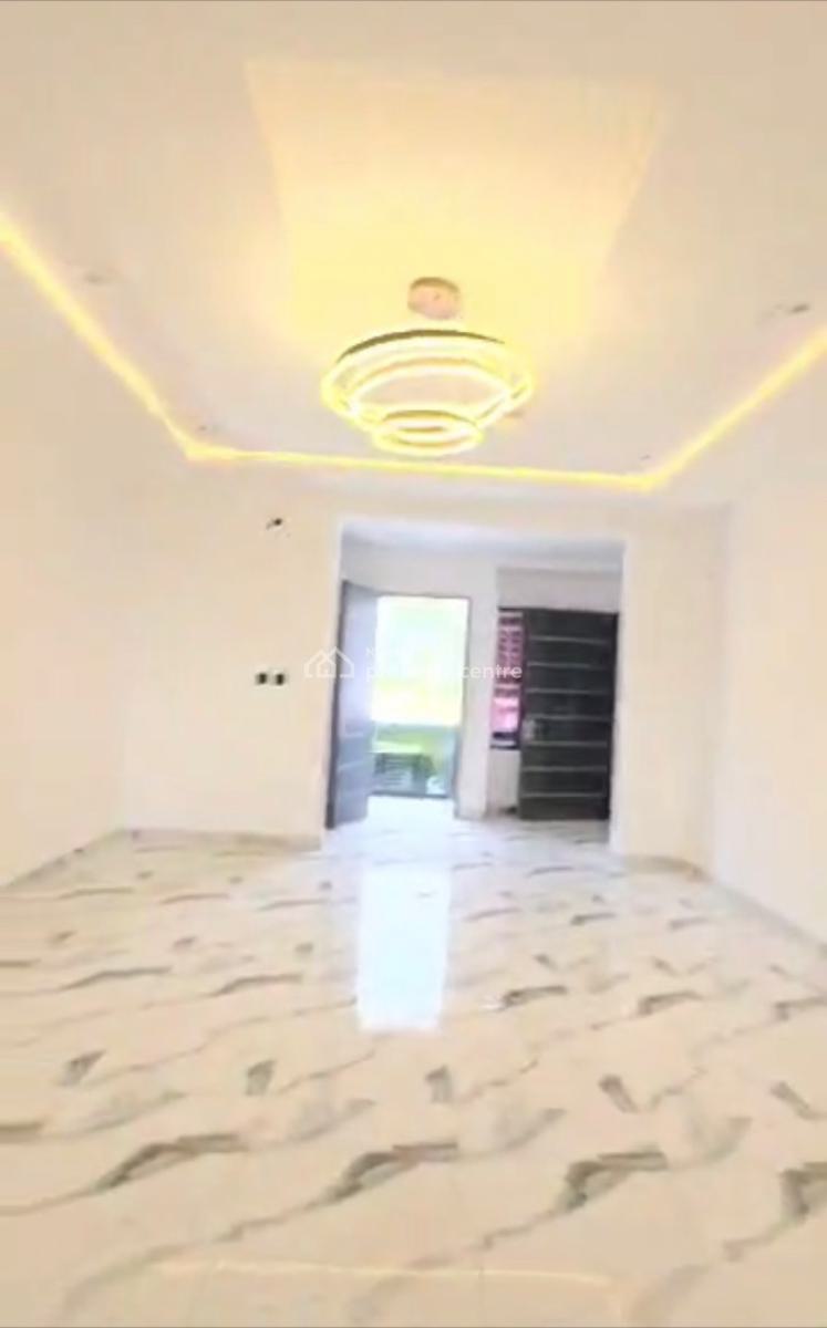 Luxury Modern 3 Bedroom En-suite Flat, News Engineering, Dawaki, Gwarinpa, Abuja, Block of Flats for Sale