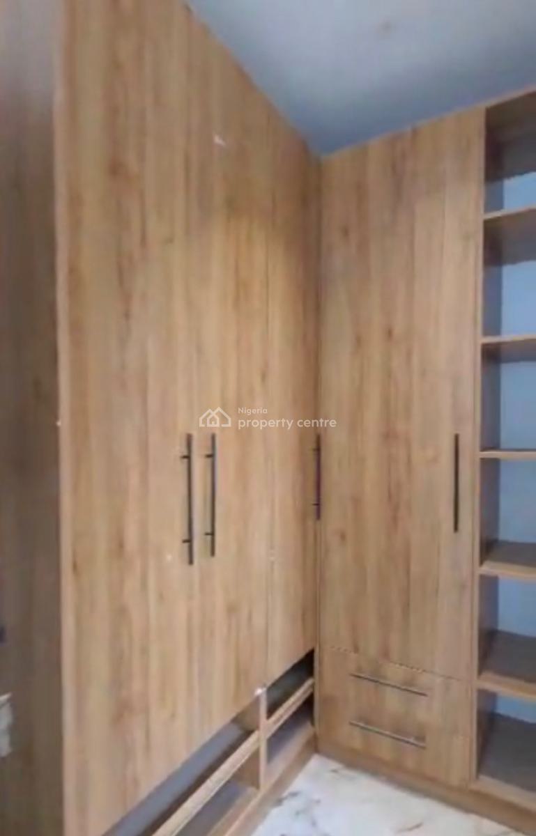 Luxury Modern 3 Bedroom En-suite Flat, News Engineering, Dawaki, Gwarinpa, Abuja, Block of Flats for Sale