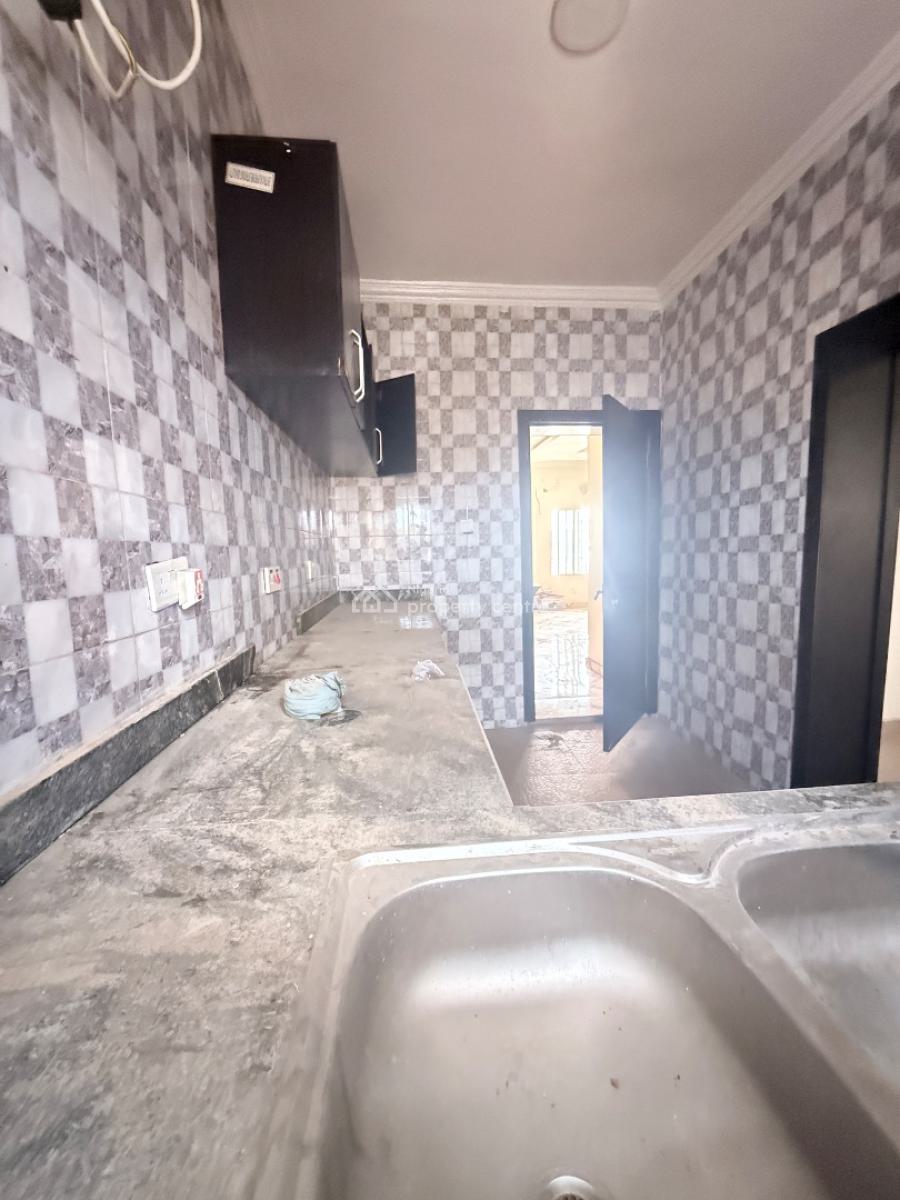 Very Spacious 3-bedroom Apartments, Osapa, Lekki, Lagos, Flat / Apartment for Rent