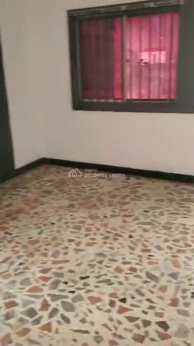 Spacious 2 Bedroom Apartment (upstairs), Off Toyin Street, Ikeja, Lagos, Flat / Apartment for Rent