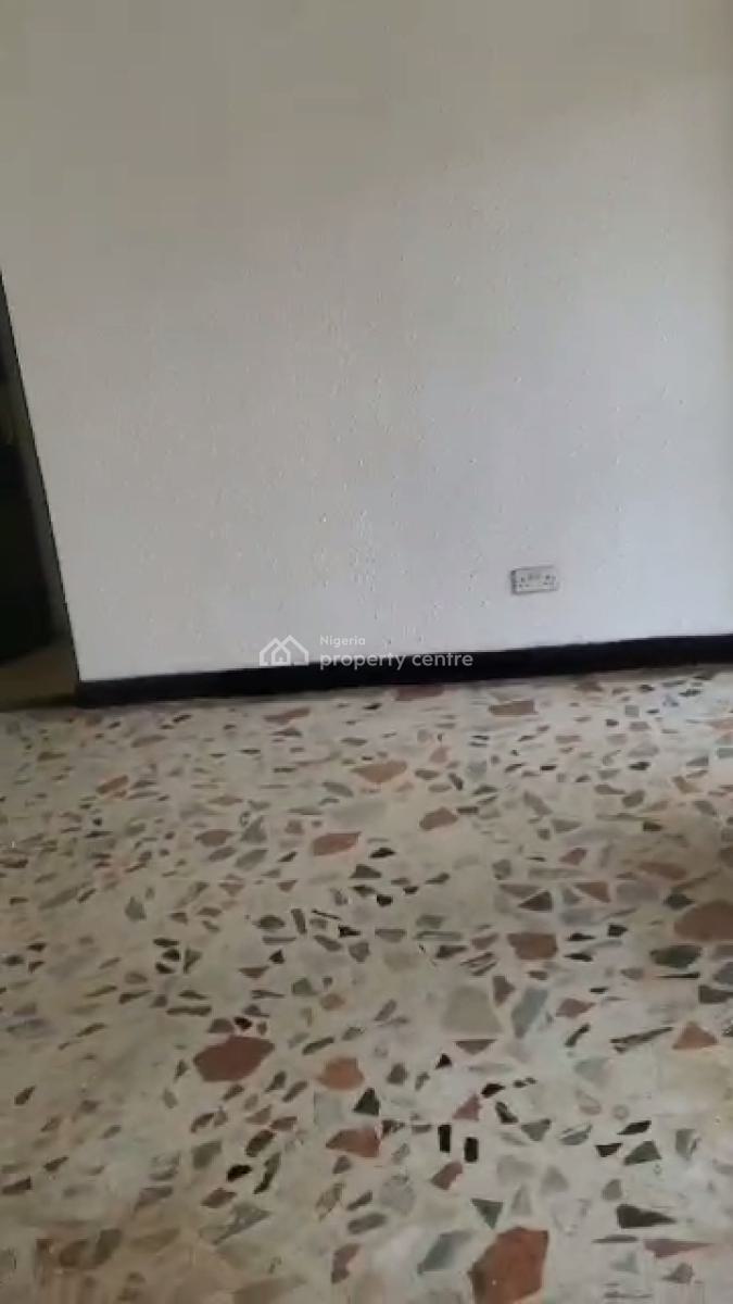 Spacious 2 Bedroom Apartment (upstairs), Off Toyin Street, Ikeja, Lagos, Flat / Apartment for Rent