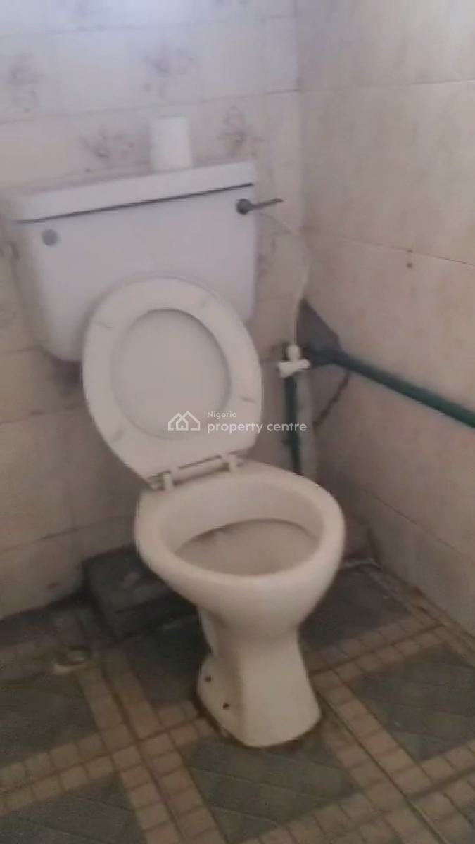 Spacious 2 Bedroom Apartment (upstairs), Off Toyin Street, Ikeja, Lagos, Flat / Apartment for Rent