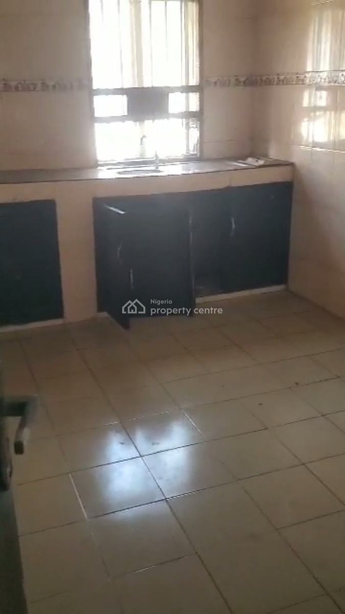 Spacious 2 Bedroom Apartment (upstairs), Off Toyin Street, Ikeja, Lagos, Flat / Apartment for Rent