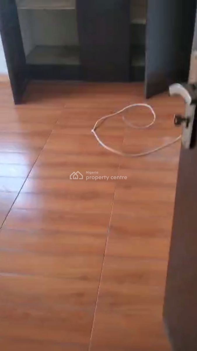 Spacious 2 Bedroom Apartment (upstairs), Off Toyin Street, Ikeja, Lagos, Flat / Apartment for Rent