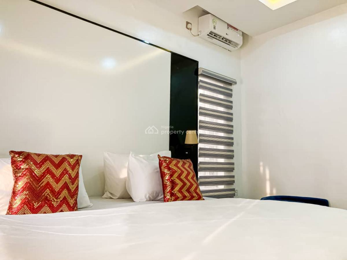 Luxurious Furnished 2 Bedroom Apartment, Off Admiralty Way, Lekki Phase 1, Lekki, Lagos, Flat / Apartment Short Let