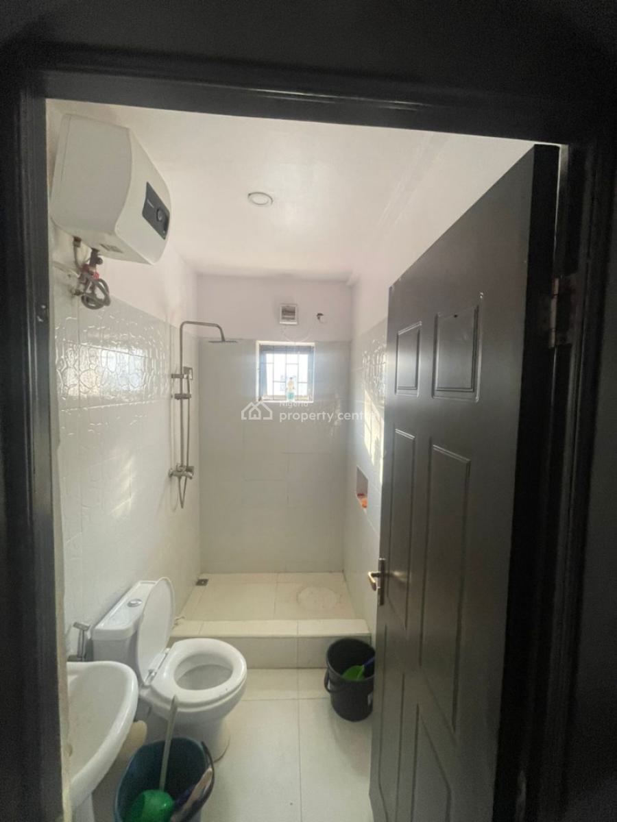 Luxury 2 Bedroom Apartment with 24hrs Power Supply, Fara Park Estate, Sangotedo, Ajah, Lagos, Flat / Apartment for Rent