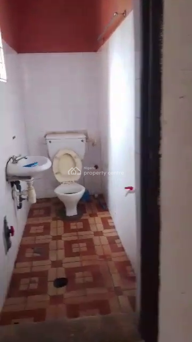 4 Bedroom Flat, Gowon Estate, Egbeda, Alimosho, Lagos, Flat / Apartment for Rent