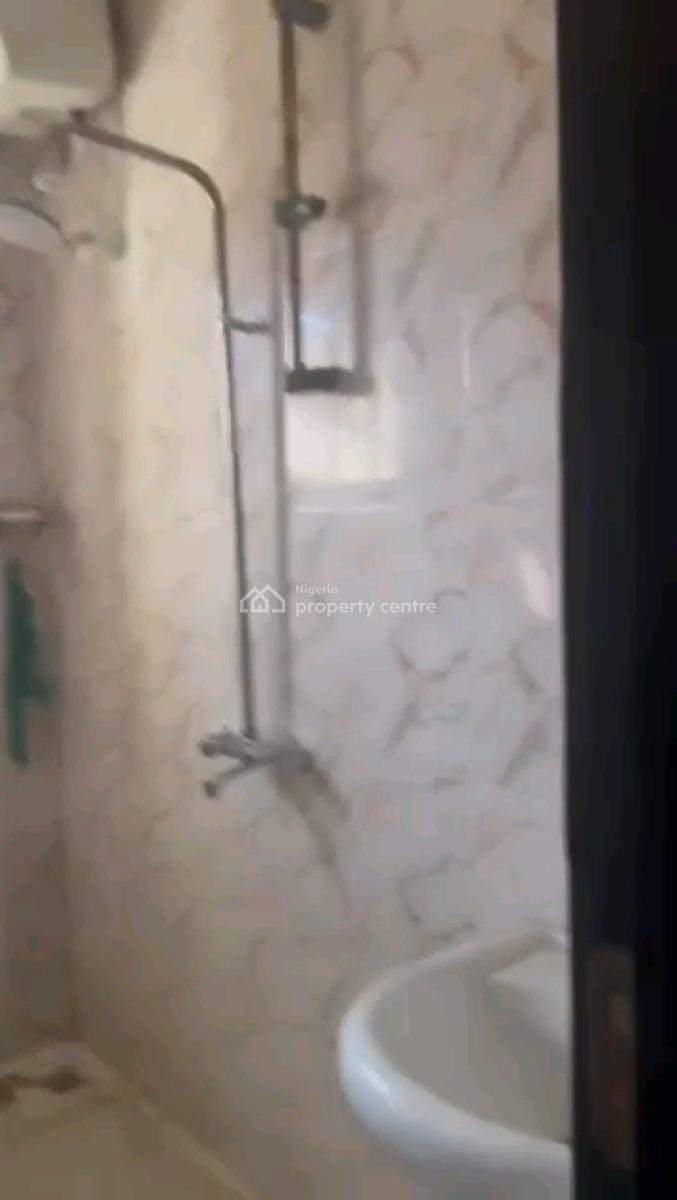 Renovated Decent 4 Units 3 Bedroom Up N Ground Flat All Rooms Ensuite, Pedro, Gbagada, Lagos, Flat / Apartment for Rent