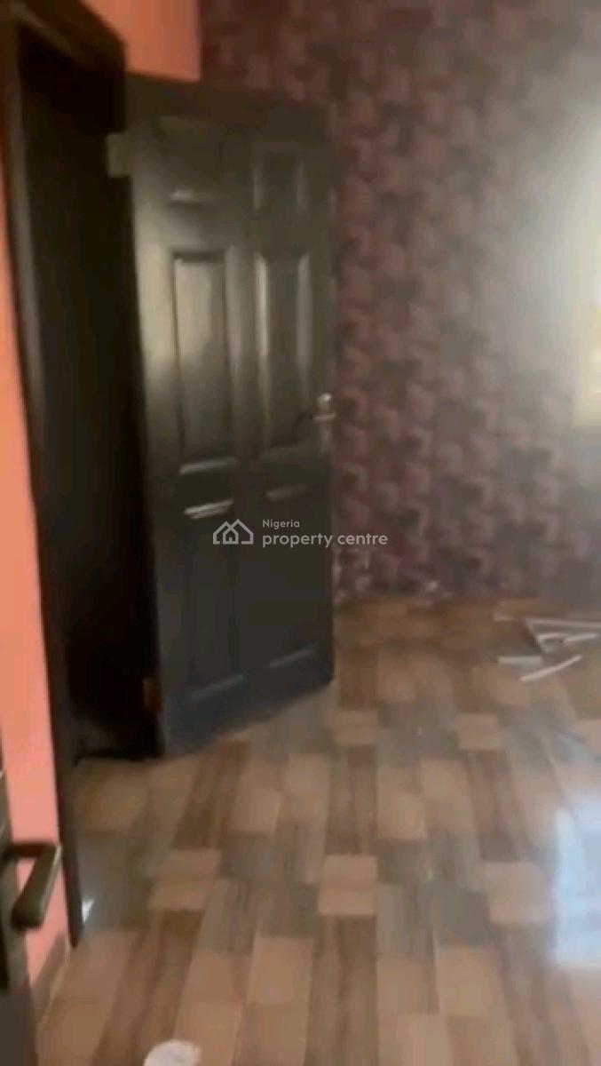 Renovated Decent 4 Units 3 Bedroom Up and Ground Flat All Rooms Ensuite, Pedro, Gbagada, Lagos, Flat / Apartment for Rent