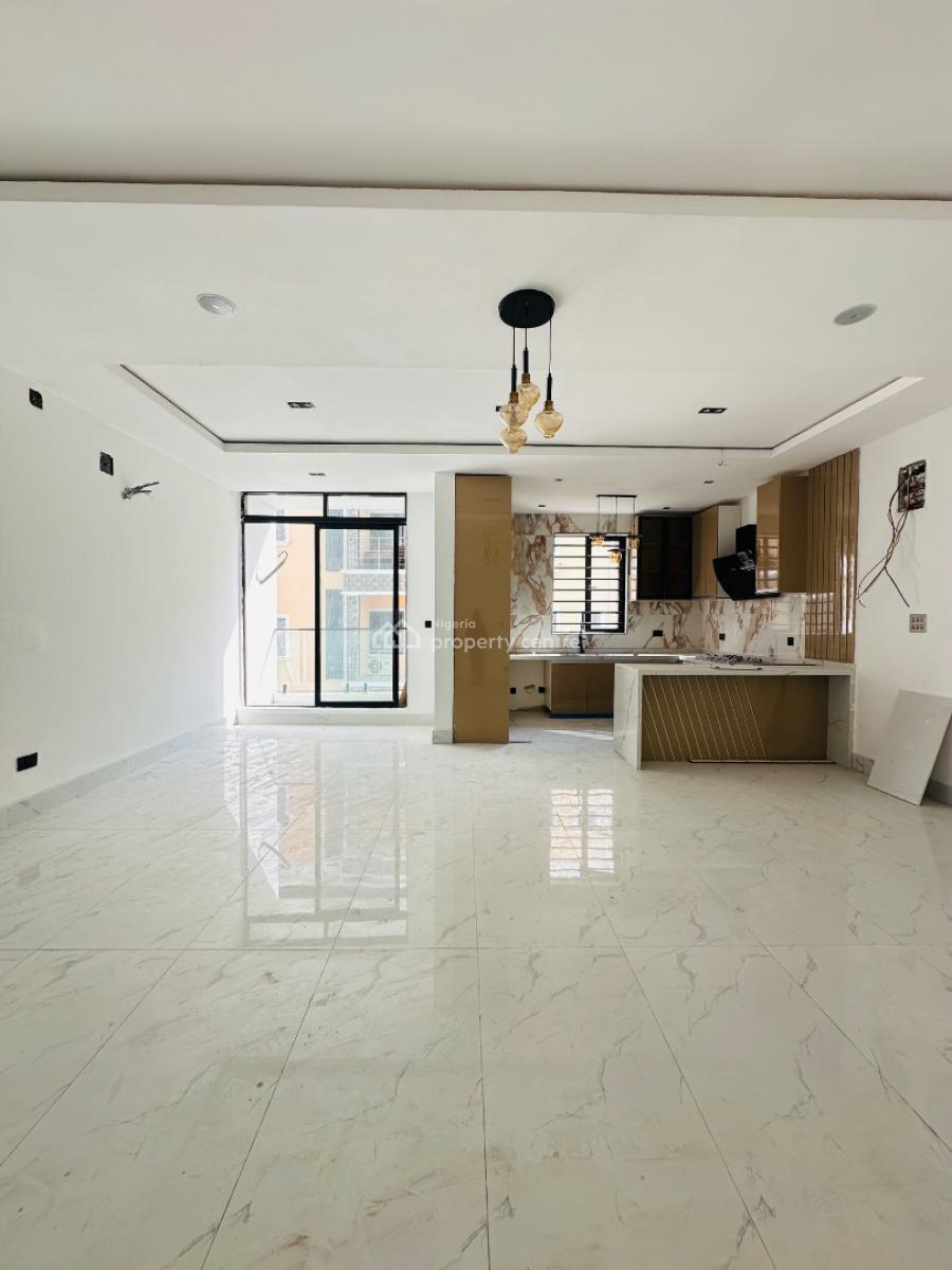 Beautifully Carved 2 Bedroom Apartment with Elevator, Lekki Phase 1, Lekki, Lagos, Flat / Apartment for Sale