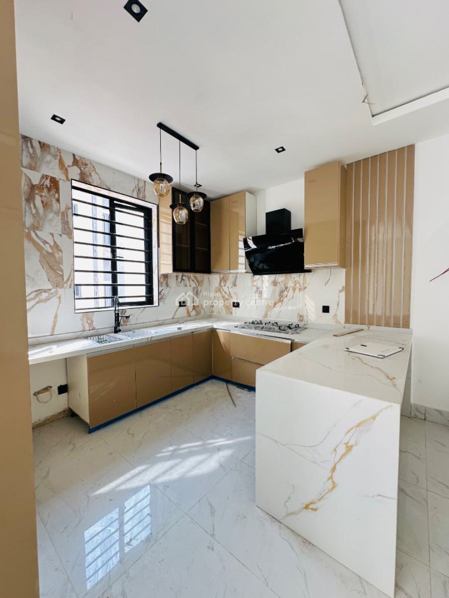 Beautifully Carved 2 Bedroom Apartment with Elevator, Lekki Phase 1, Lekki, Lagos, Flat / Apartment for Sale