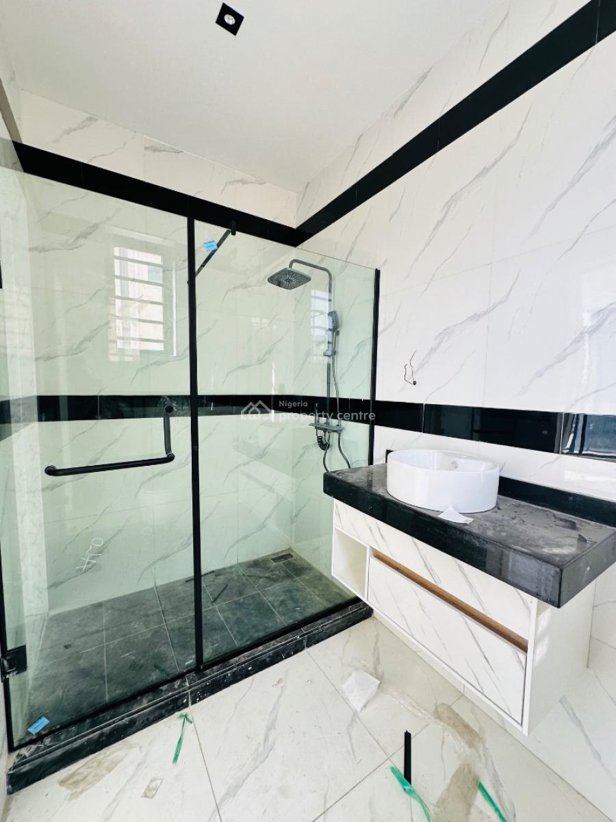 Beautifully Carved 2 Bedroom Apartment with Elevator, Lekki Phase 1, Lekki, Lagos, Flat / Apartment for Sale