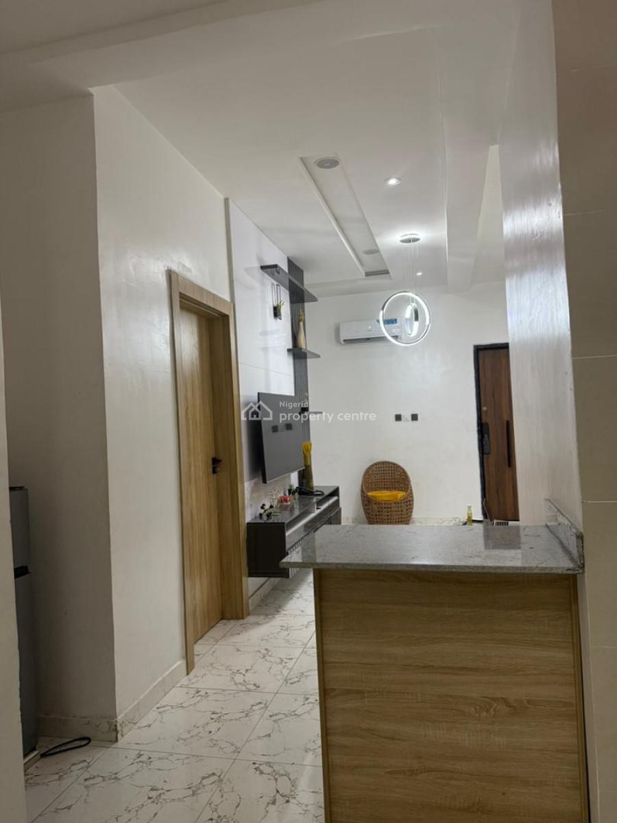 Furnished & Serviced 2 Bedroom Apartment (upstairs), Chevron, Lekki, Lagos, Flat / Apartment for Rent