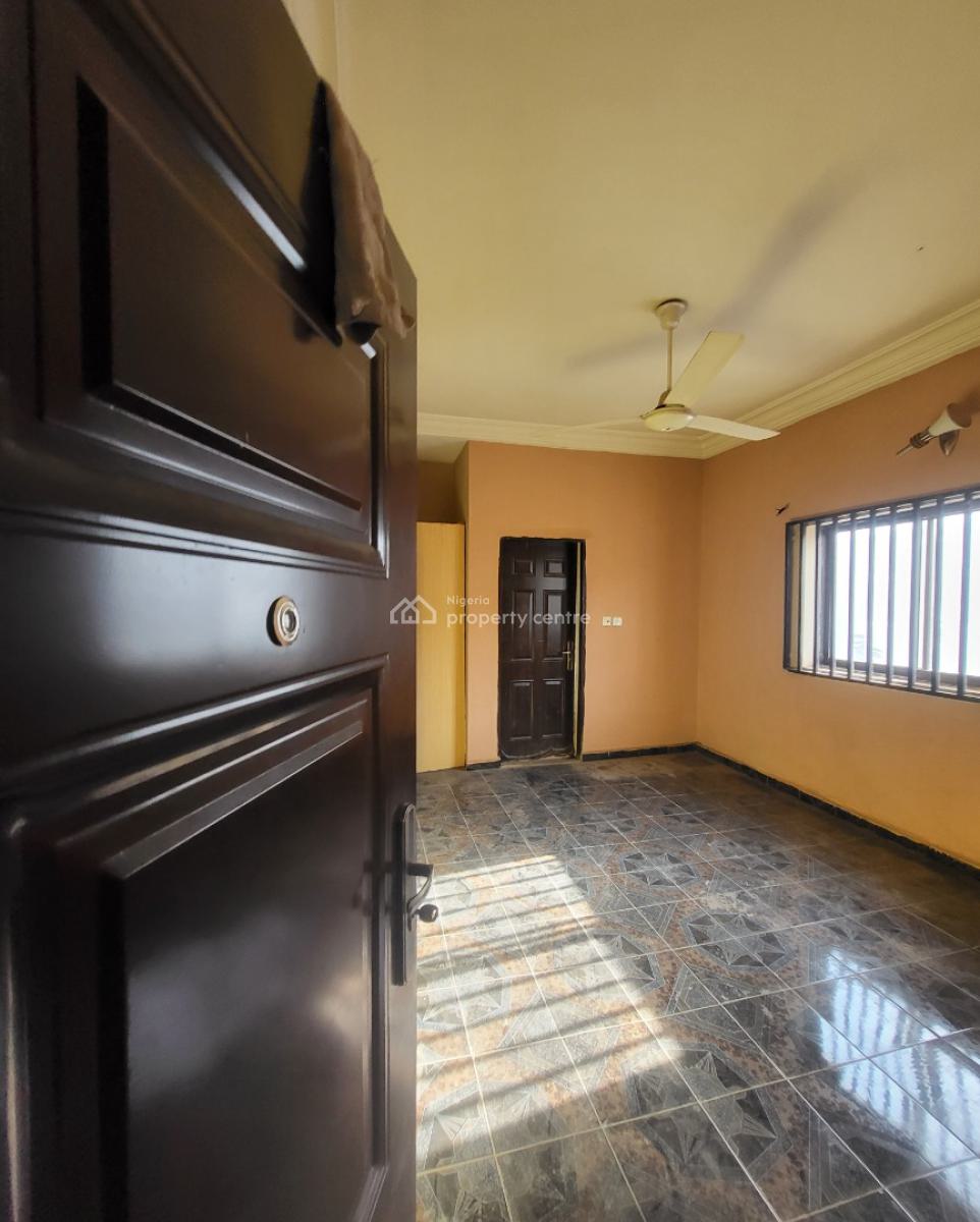 Luxurious Massive 3 Bedroom Flat, By Grand Pela Hotel, Durumi, Abuja, Flat / Apartment for Rent