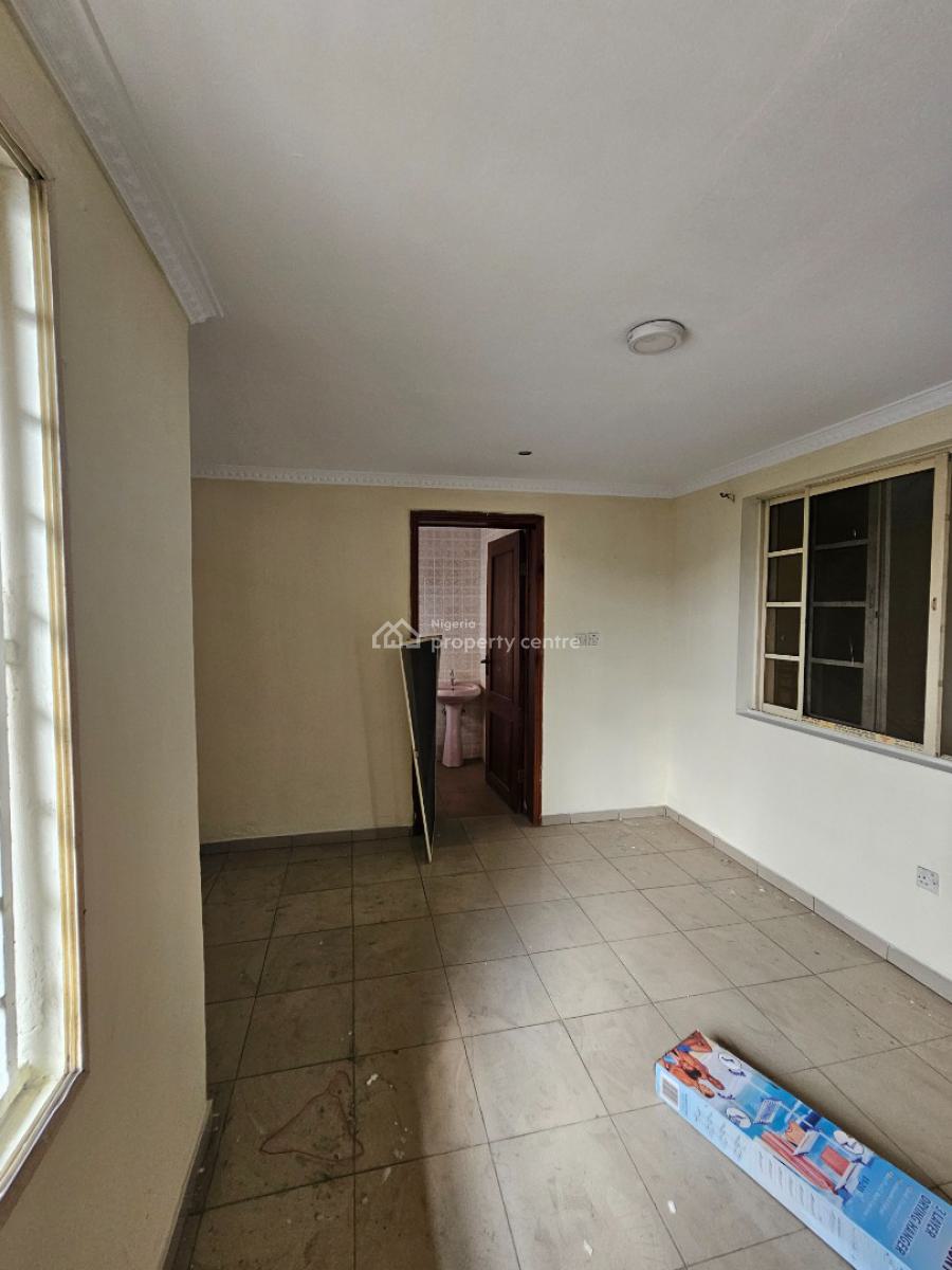 Well Maintained 4 Bedroom Semi Detached Duplex, Ajah, Lagos, Semi-detached Duplex for Rent