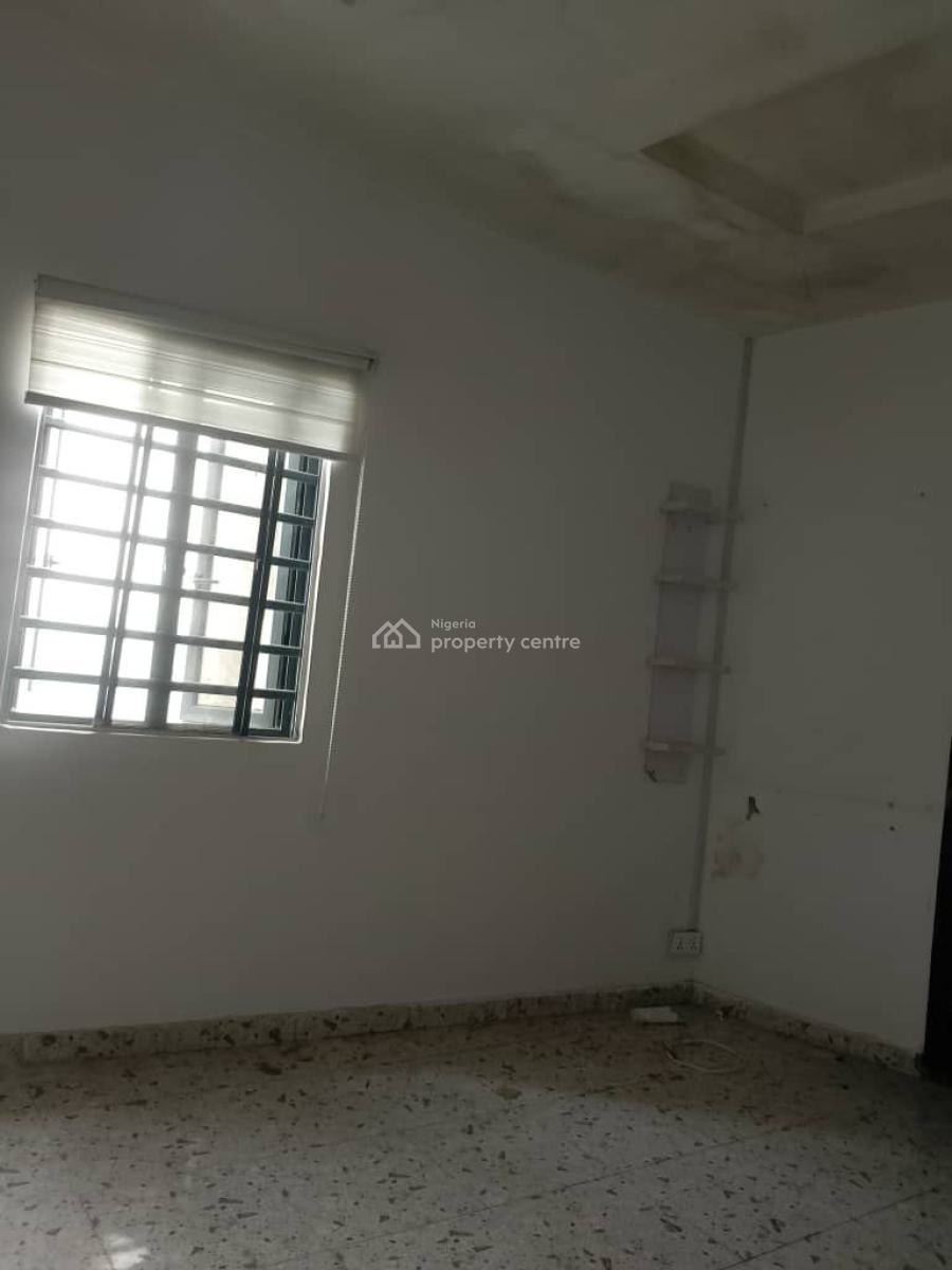 Standard 2 Bedroom Apartment in a Secured Neighborhood, Ologolo, Lekki, Lagos, Flat / Apartment for Rent