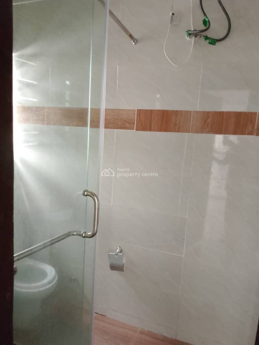 Standard 2 Bedroom Apartment in a Secured Neighborhood, Ologolo, Lekki, Lagos, Flat / Apartment for Rent
