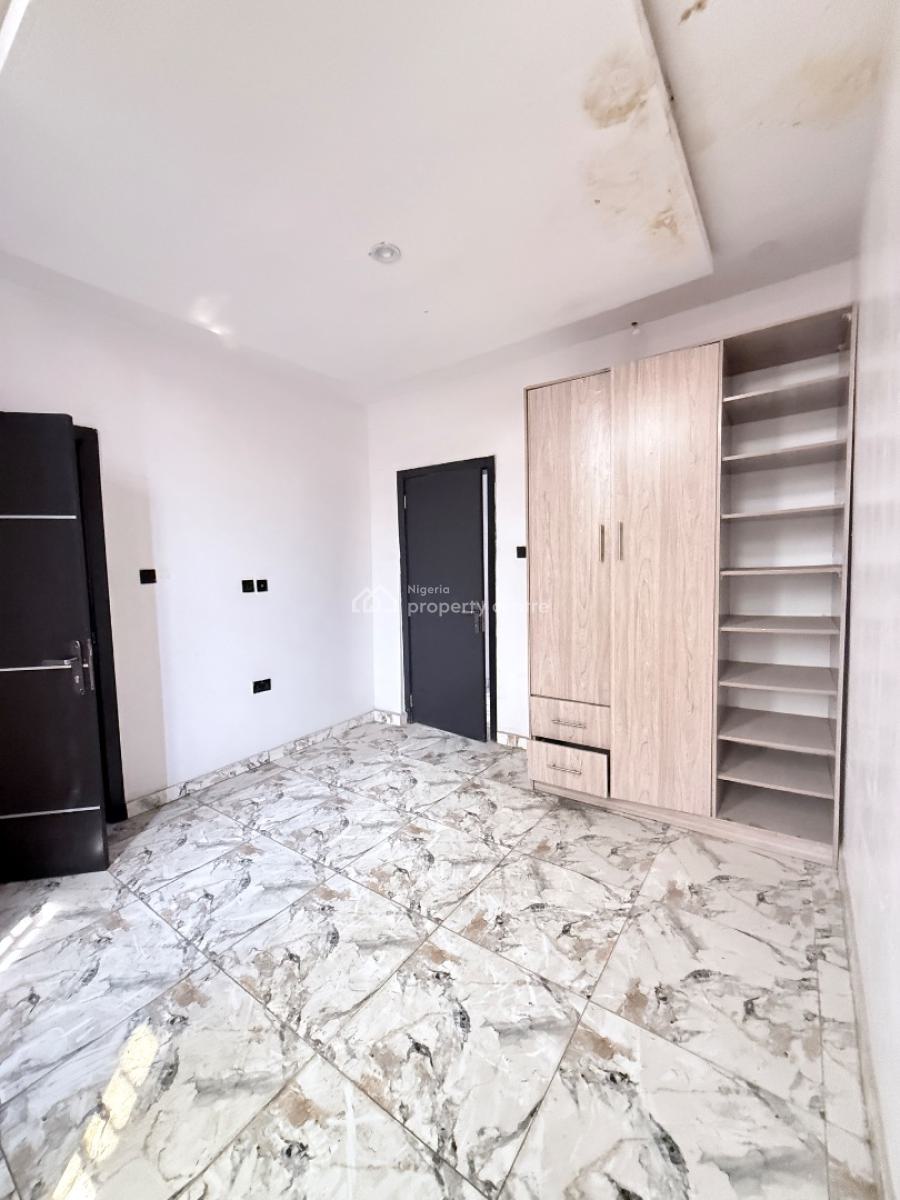 4-bedroom Terrace Duplex, Osapa, Lekki, Lagos, House for Sale