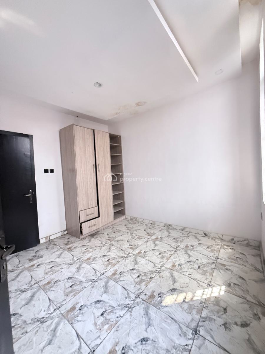 4-bedroom Terrace Duplex, Osapa, Lekki, Lagos, House for Sale