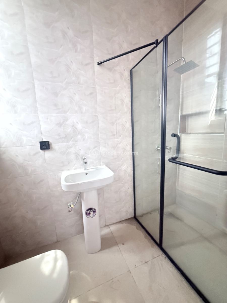 4-bedroom Terrace Duplex, Osapa, Lekki, Lagos, House for Sale