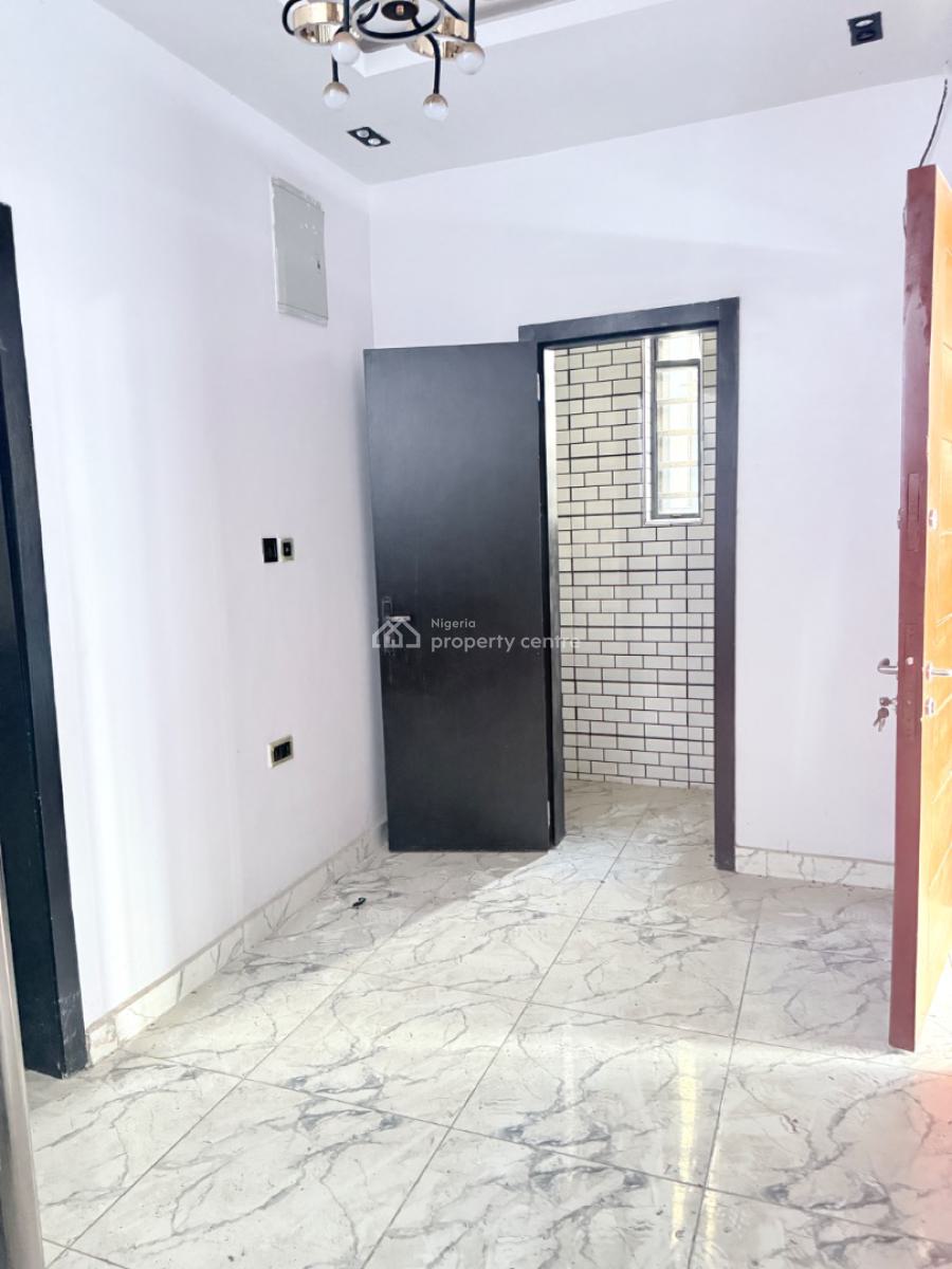 4-bedroom Terrace Duplex, Osapa, Lekki, Lagos, House for Sale