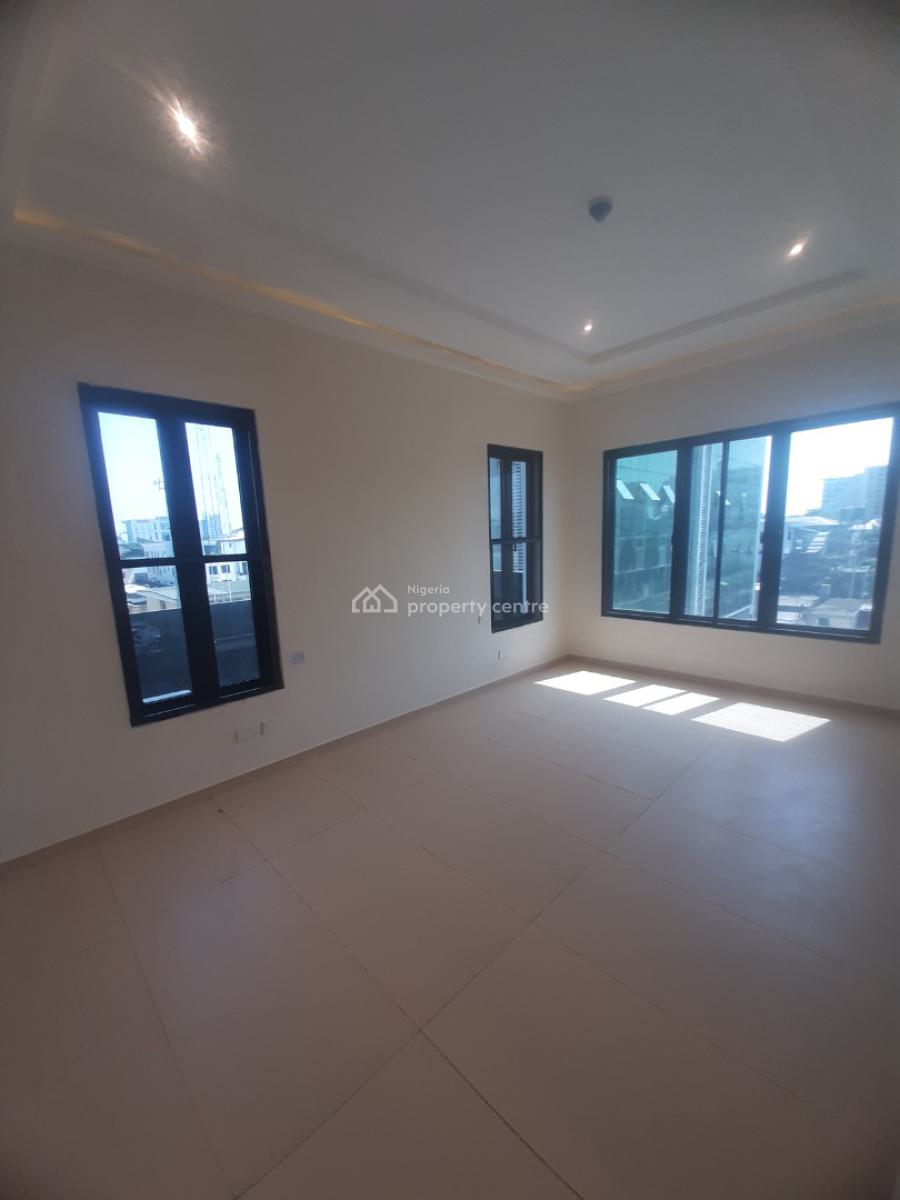Newly Built and Serviced with 24/7 Power Supply 3 Bedroom En-suite Flat, Victoria Island (vi), Lagos, Flat / Apartment for Sale