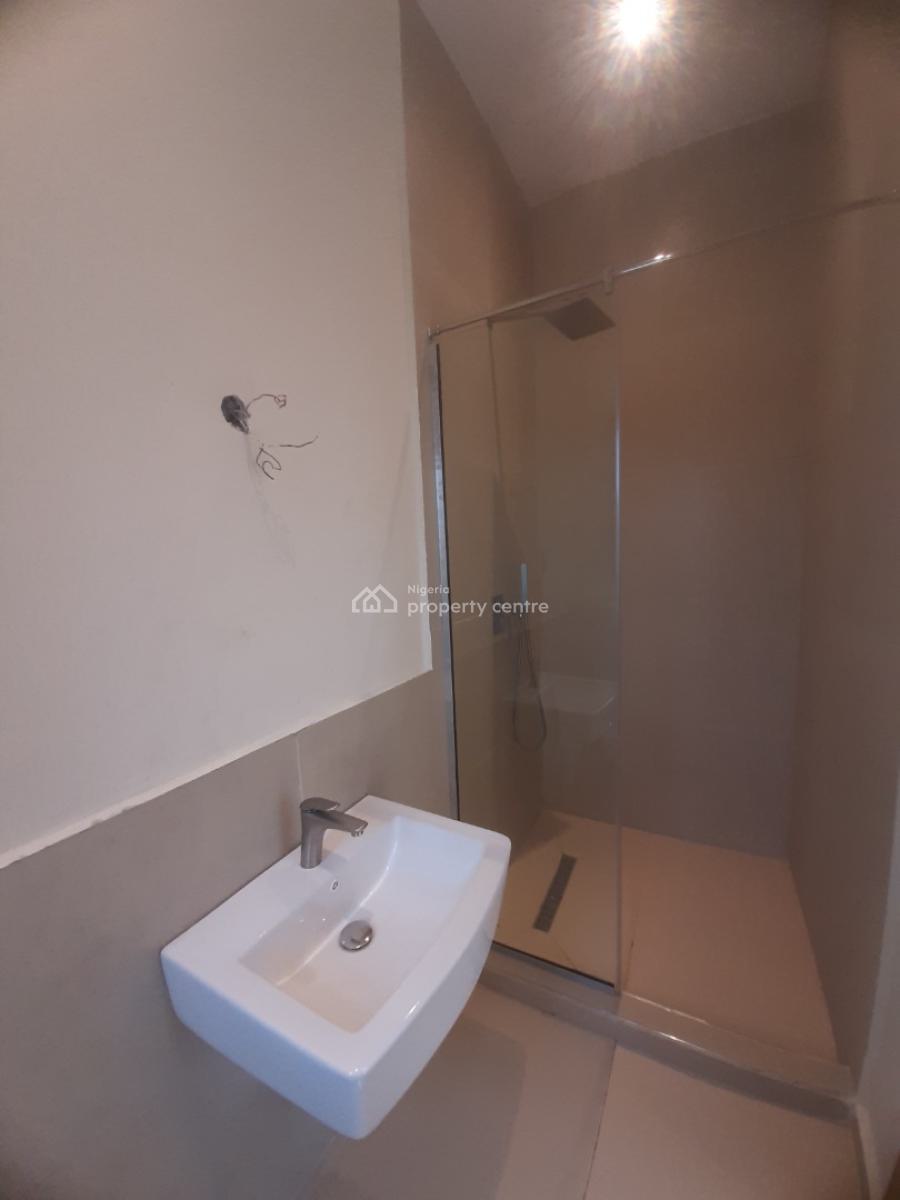 Newly Built and Serviced with 24/7 Power Supply 3 Bedroom En-suite Flat, Victoria Island (vi), Lagos, Flat / Apartment for Sale