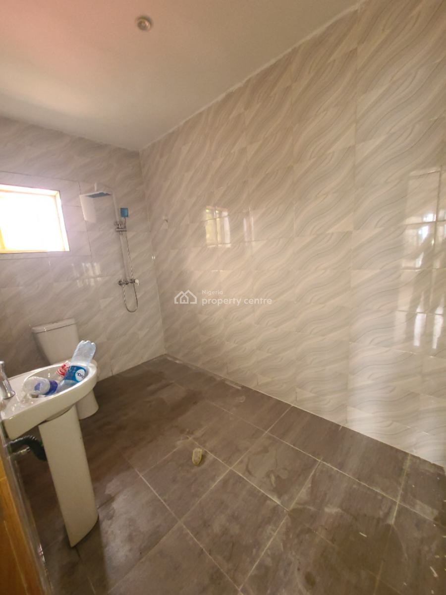 Very Spacious 2 Bedroom Flat in a Secured Estate, Lekki Peninsula Scheme 2 Estate Abraham Adesanya, Ajiwe, Ajah, Lagos, Flat / Apartment for Rent